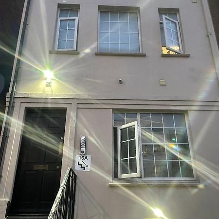 Апартаменты Luton Short Term Lets - Cardiff Road Экстерьер фото
