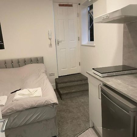 Апартаменты Luton Short Term Lets - Cardiff Road Экстерьер фото