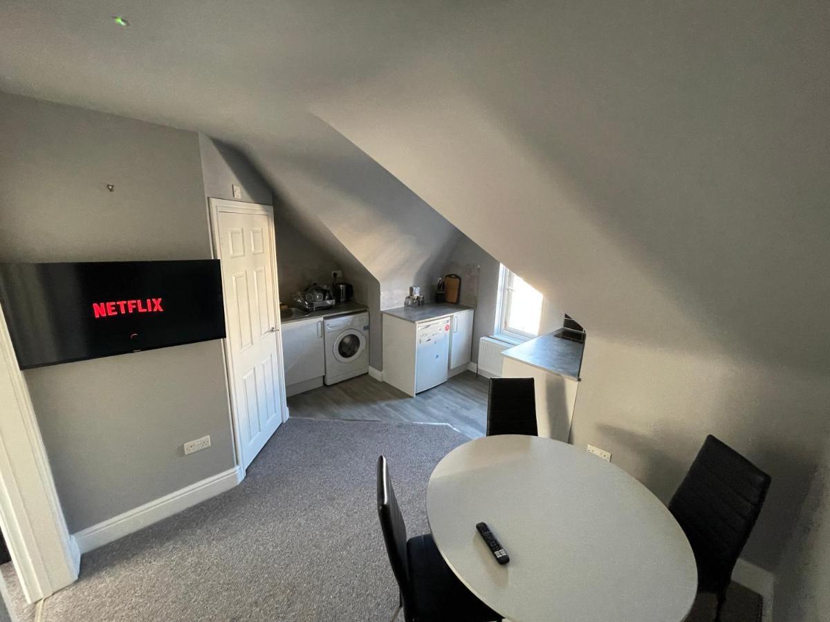 Апартаменты Luton Short Term Lets - Cardiff Road Экстерьер фото