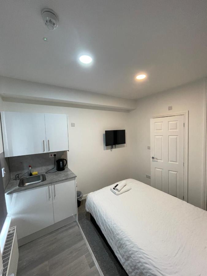 Апартаменты Luton Short Term Lets - Cardiff Road Экстерьер фото